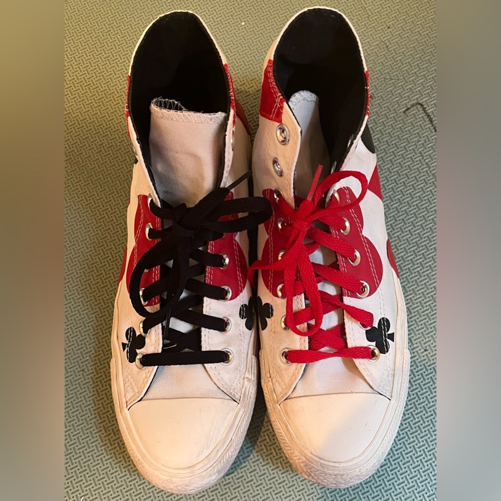 Converse All Star Chuck Taylor Hi Queen of Hearts  White High Top Shoes M 9 W 11